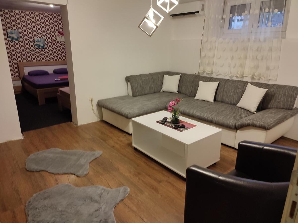 V&J Apartments Ποντγορίτσα Εξωτερικό φωτογραφία